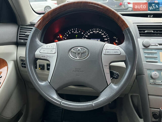 Бежевий Тойота Камрі, об'ємом двигуна 3.5 л та пробігом 170 тис. км за 9900 $, фото 25 на Automoto.ua