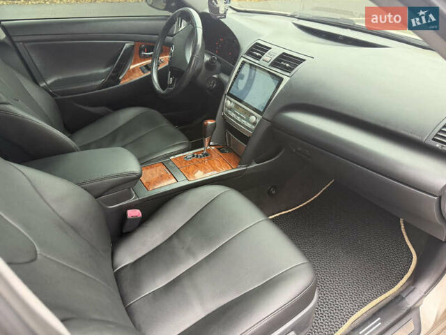 Бежевий Тойота Камрі, об'ємом двигуна 2.36 л та пробігом 320 тис. км за 6700 $, фото 18 на Automoto.ua