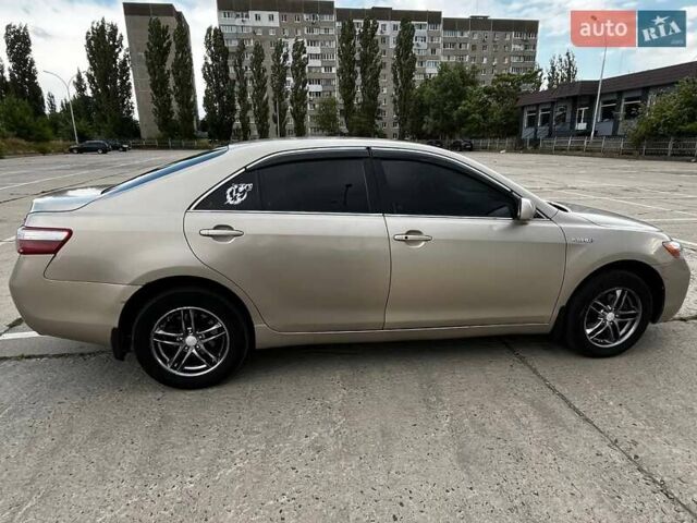 Бежевий Тойота Камрі, об'ємом двигуна 2.4 л та пробігом 300 тис. км за 8200 $, фото 5 на Automoto.ua