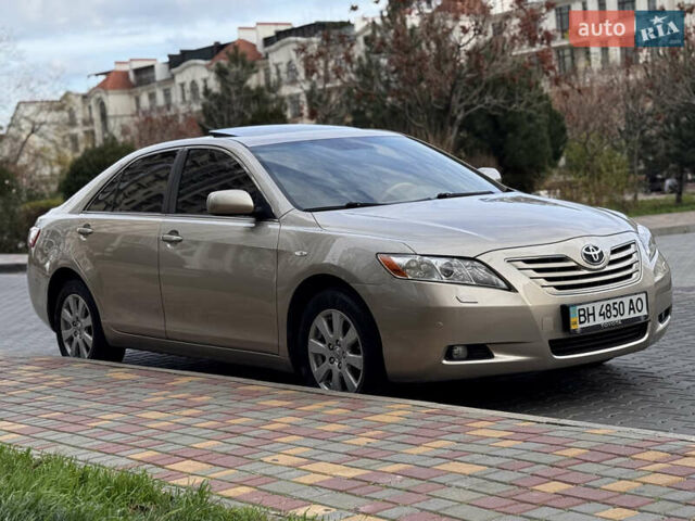 Бежевый Тойота Камри, объемом двигателя 3.5 л и пробегом 156 тыс. км за 9500 $, фото 10 на Automoto.ua