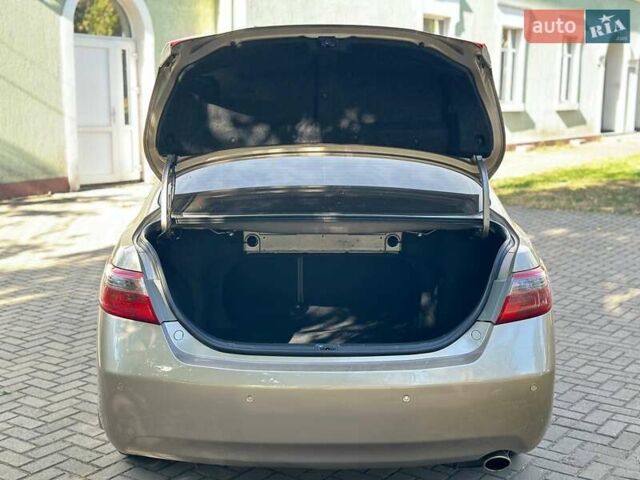 Бежевий Тойота Камрі, об'ємом двигуна 2.36 л та пробігом 149 тис. км за 9000 $, фото 10 на Automoto.ua