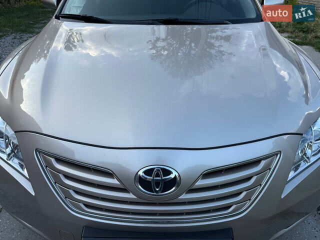 Тойота Камри 2008 в Харькове на Automoto.ua Бежевый Тойота Камри, объемом двигателя 2.4 л и пробегом 73 тыс. км за 10000 $, фото 19 на Automoto.ua