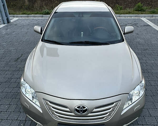 Бежевый Тойота Камри, объемом двигателя 3.5 л и пробегом 339 тыс. км за 9300 $, фото 9 на Automoto.ua