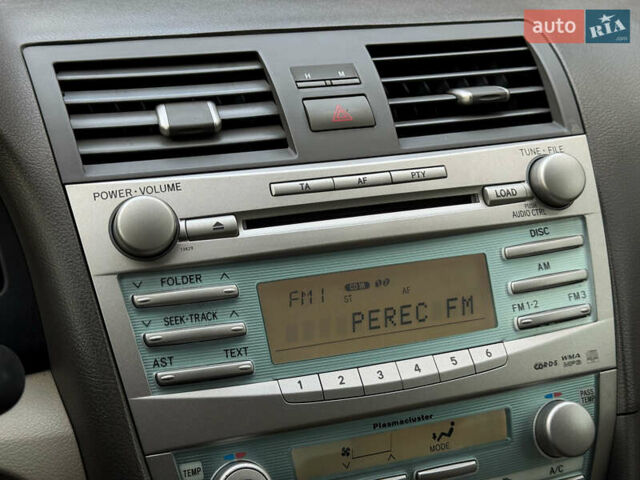 Бежевий Тойота Камрі, об'ємом двигуна 2.4 л та пробігом 305 тис. км за 7500 $, фото 25 на Automoto.ua