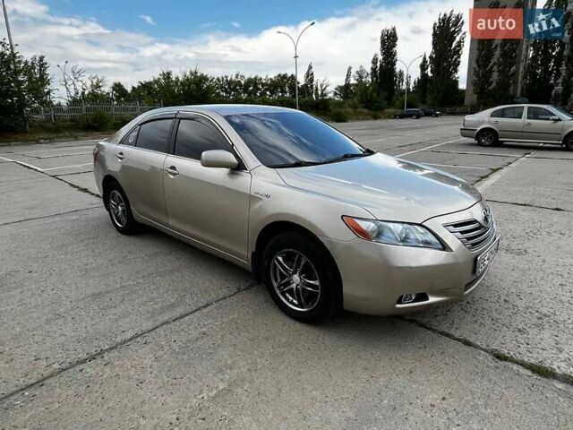 Бежевий Тойота Камрі, об'ємом двигуна 2.4 л та пробігом 300 тис. км за 8200 $, фото 6 на Automoto.ua