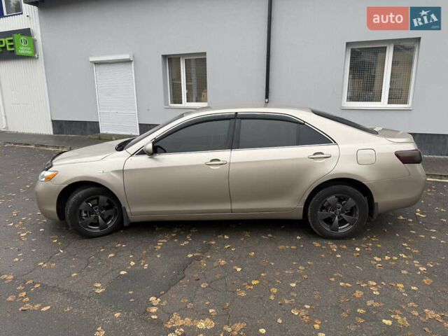 Бежевий Тойота Камрі, об'ємом двигуна 2.36 л та пробігом 320 тис. км за 6700 $, фото 9 на Automoto.ua