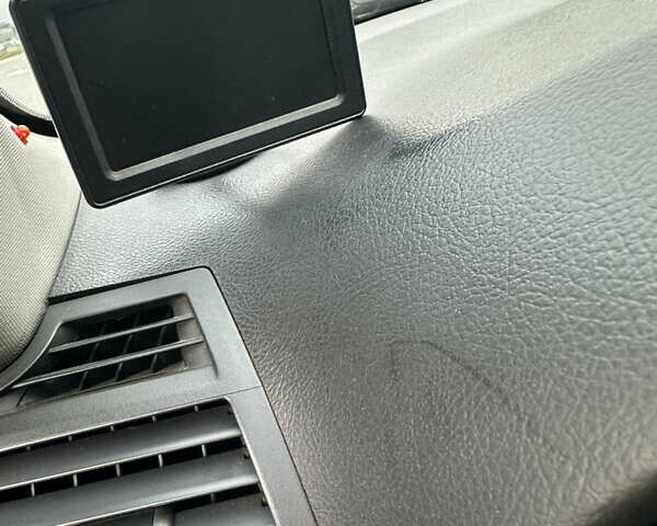 Бежевый Тойота Камри, объемом двигателя 3.5 л и пробегом 339 тыс. км за 9300 $, фото 17 на Automoto.ua