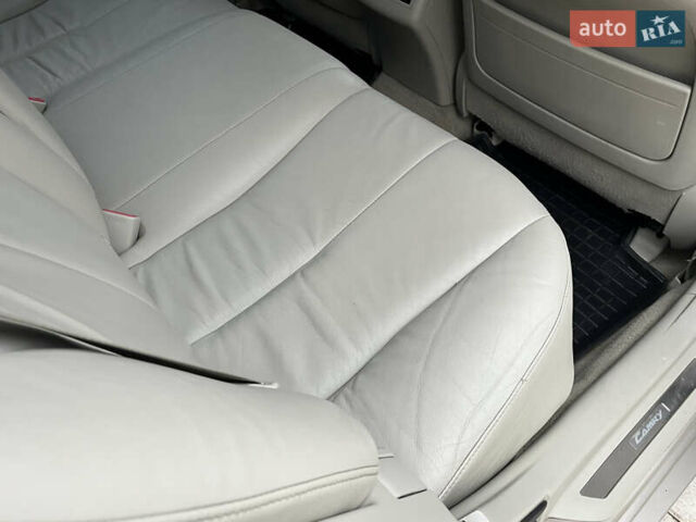 Бежевий Тойота Камрі, об'ємом двигуна 3.5 л та пробігом 170 тис. км за 8999 $, фото 38 на Automoto.ua