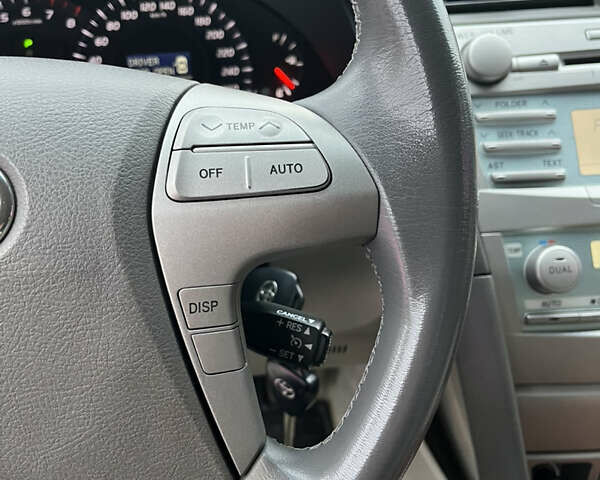 Бежевий Тойота Камрі, об'ємом двигуна 3.5 л та пробігом 170 тис. км за 9900 $, фото 26 на Automoto.ua