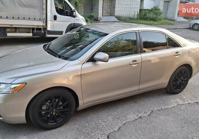 Бежевий Тойота Камрі, об'ємом двигуна 3.5 л та пробігом 284 тис. км за 9300 $, фото 12 на Automoto.ua
