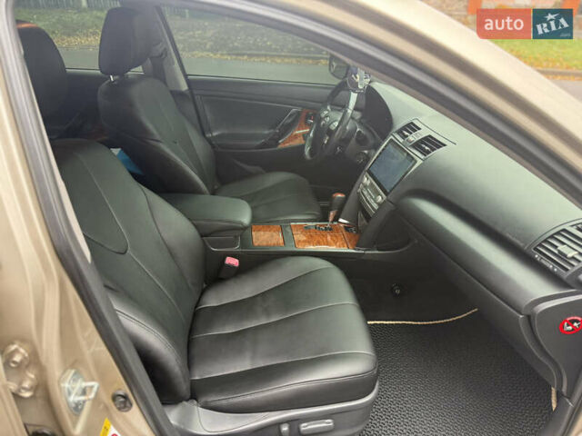 Бежевий Тойота Камрі, об'ємом двигуна 2.36 л та пробігом 320 тис. км за 6700 $, фото 20 на Automoto.ua