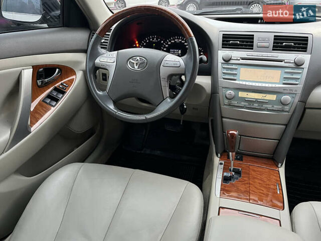 Бежевий Тойота Камрі, об'ємом двигуна 3.5 л та пробігом 170 тис. км за 9900 $, фото 23 на Automoto.ua