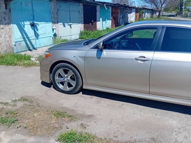 Бежевый Тойота Камри, объемом двигателя 3.5 л и пробегом 286 тыс. км за 9000 $, фото 7 на Automoto.ua