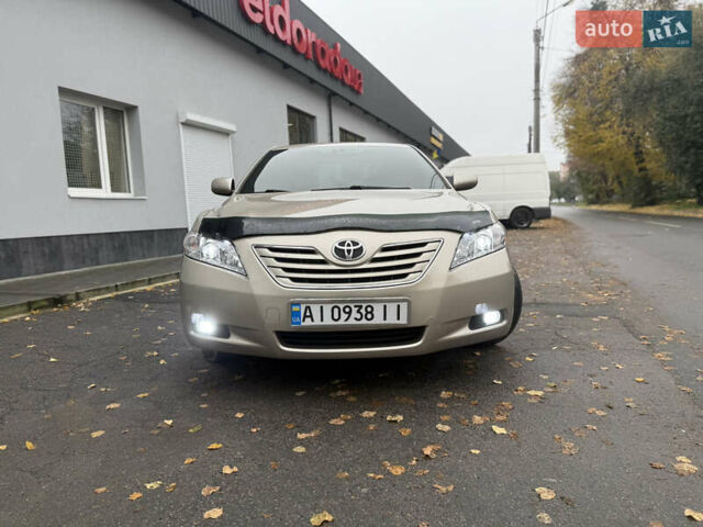 Бежевий Тойота Камрі, об'ємом двигуна 2.36 л та пробігом 320 тис. км за 6700 $, фото 4 на Automoto.ua
