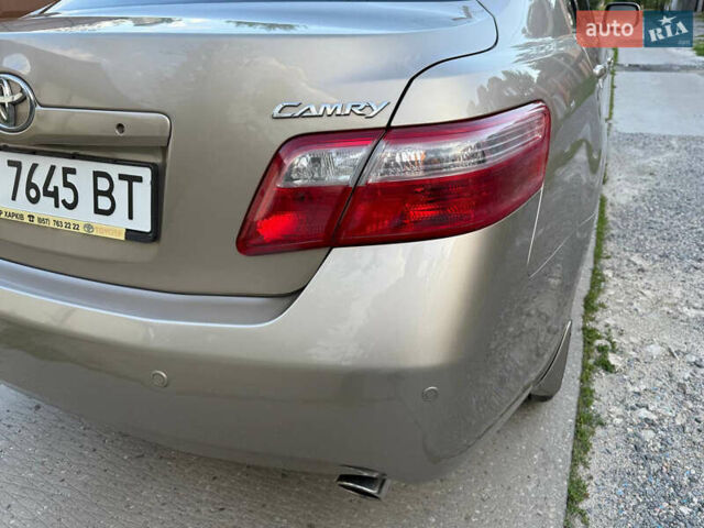 Тойота Камри 2008 в Харькове на Automoto.ua Бежевый Тойота Камри, объемом двигателя 2.4 л и пробегом 73 тыс. км за 10000 $, фото 30 на Automoto.ua