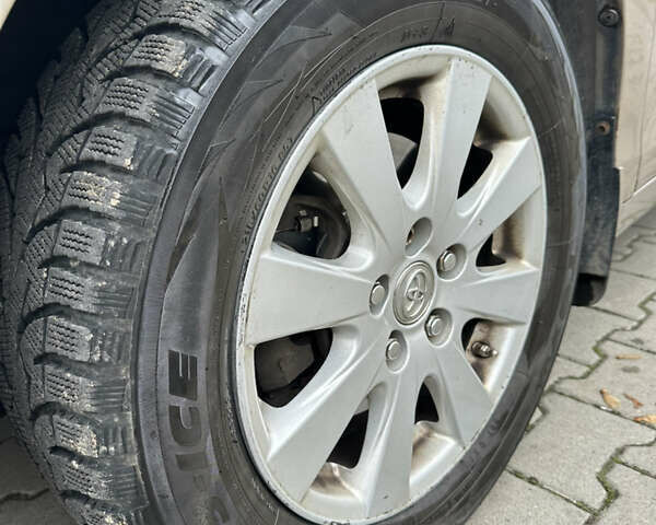 Бежевый Тойота Камри, объемом двигателя 3.5 л и пробегом 339 тыс. км за 9300 $, фото 37 на Automoto.ua