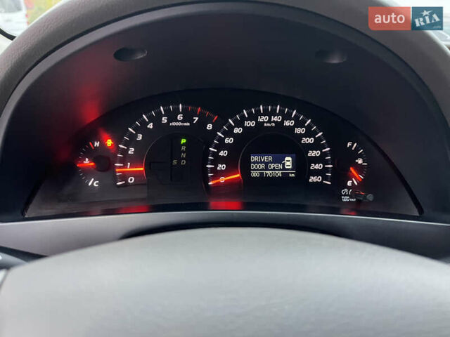 Бежевий Тойота Камрі, об'ємом двигуна 3.5 л та пробігом 170 тис. км за 9900 $, фото 30 на Automoto.ua