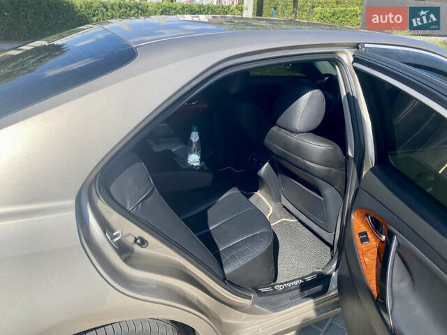 Бежевый Тойота Камри, объемом двигателя 2.36 л и пробегом 320 тыс. км за 6250 $, фото 9 на Automoto.ua