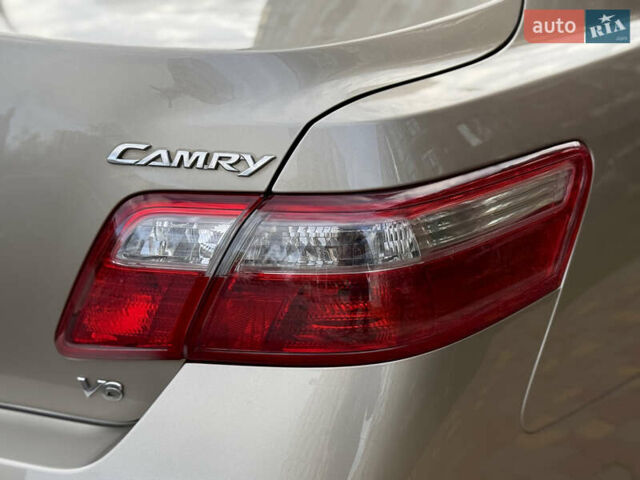 Бежевый Тойота Камри, объемом двигателя 3.5 л и пробегом 156 тыс. км за 9500 $, фото 19 на Automoto.ua