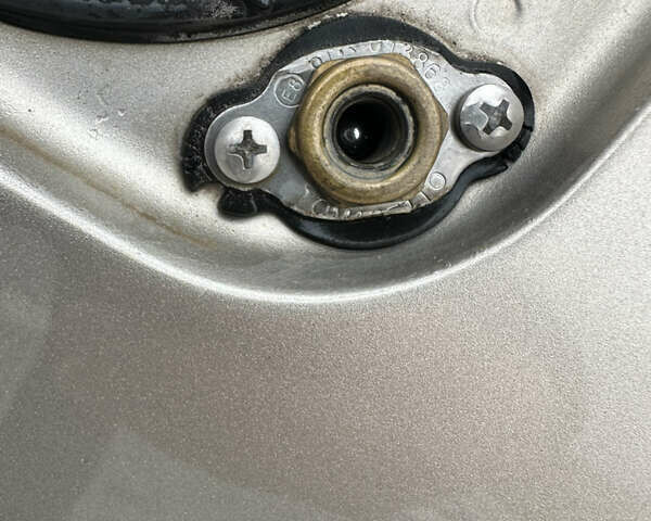 Бежевый Тойота Камри, объемом двигателя 3.5 л и пробегом 339 тыс. км за 9300 $, фото 36 на Automoto.ua