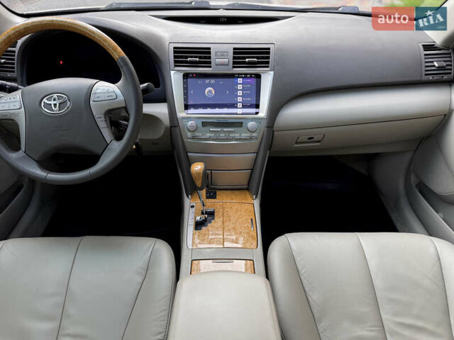 Бежевый Тойота Камри, объемом двигателя 3.5 л и пробегом 156 тыс. км за 9500 $, фото 38 на Automoto.ua