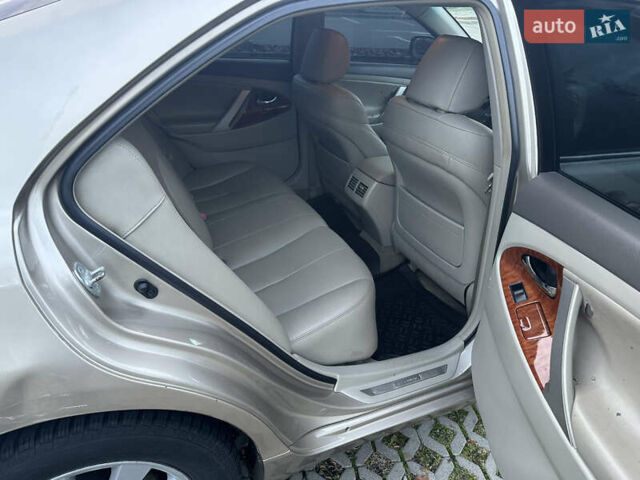 Бежевый Тойота Камри, объемом двигателя 2.4 л и пробегом 117 тыс. км за 7499 $, фото 24 на Automoto.ua