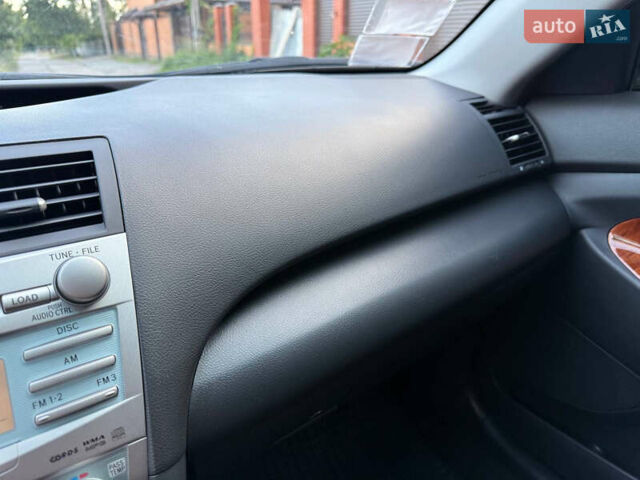 Тойота Камри 2008 в Харькове на Automoto.ua Бежевый Тойота Камри, объемом двигателя 2.4 л и пробегом 73 тыс. км за 10000 $, фото 64 на Automoto.ua