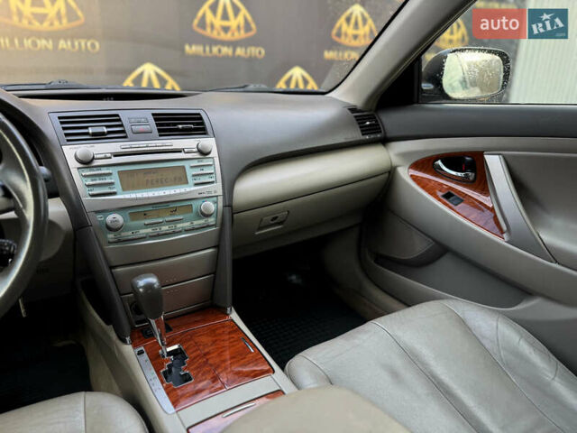 Бежевий Тойота Камрі, об'ємом двигуна 2.4 л та пробігом 305 тис. км за 7500 $, фото 19 на Automoto.ua