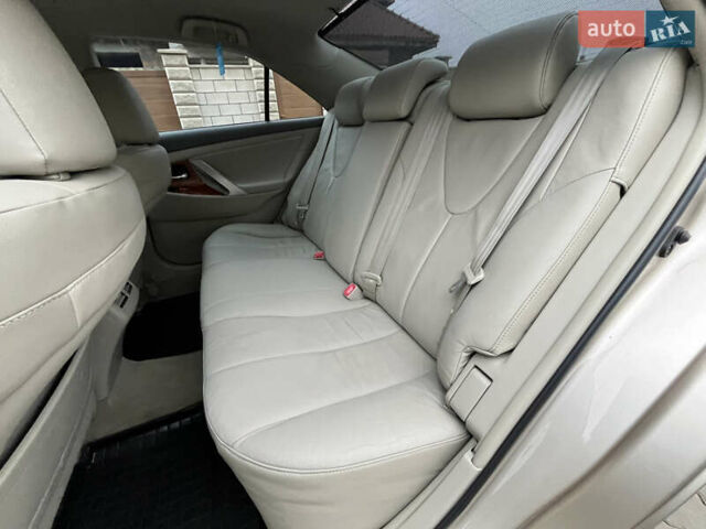 Бежевий Тойота Камрі, об'ємом двигуна 3.5 л та пробігом 170 тис. км за 8999 $, фото 40 на Automoto.ua