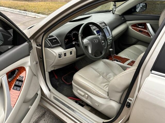 Бежевый Тойота Камри, объемом двигателя 2.4 л и пробегом 230 тыс. км за 5700 $, фото 3 на Automoto.ua