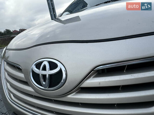 Бежевый Тойота Камри, объемом двигателя 3.5 л и пробегом 339 тыс. км за 9300 $, фото 11 на Automoto.ua