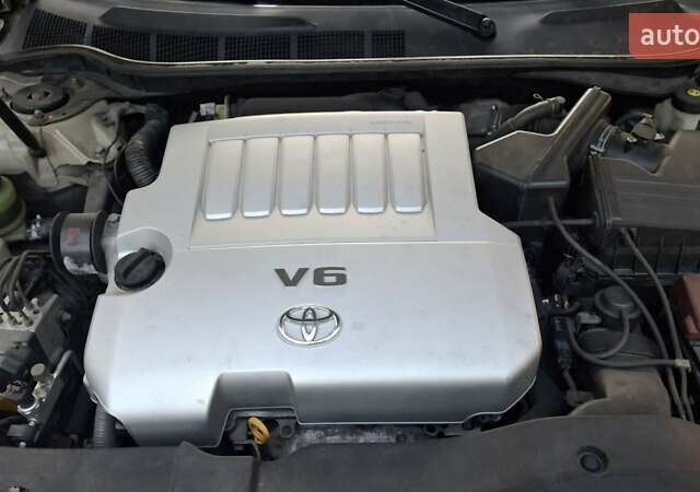 Бежевий Тойота Камрі, об'ємом двигуна 3.5 л та пробігом 284 тис. км за 9300 $, фото 2 на Automoto.ua