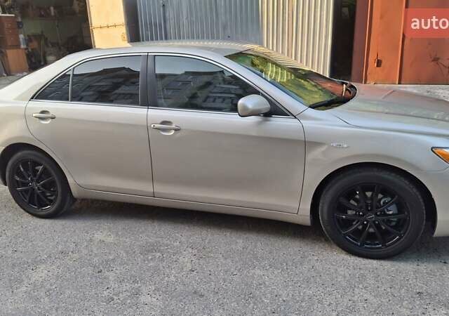 Бежевий Тойота Камрі, об'ємом двигуна 3.5 л та пробігом 284 тис. км за 9300 $, фото 10 на Automoto.ua