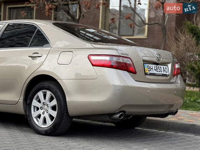 Бежевый Тойота Камри, объемом двигателя 3.5 л и пробегом 156 тыс. км за 9500 $, фото 7 на Automoto.ua