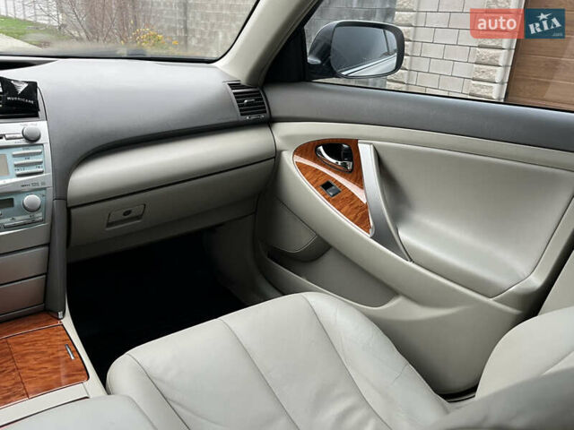 Бежевий Тойота Камрі, об'ємом двигуна 3.5 л та пробігом 170 тис. км за 8999 $, фото 17 на Automoto.ua