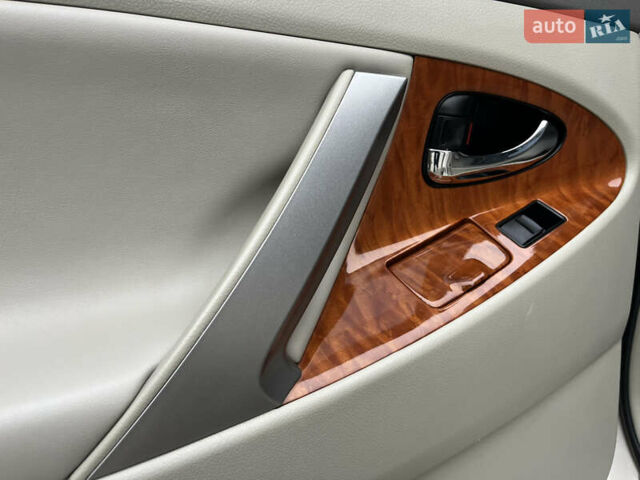 Бежевий Тойота Камрі, об'ємом двигуна 3.5 л та пробігом 170 тис. км за 8999 $, фото 43 на Automoto.ua