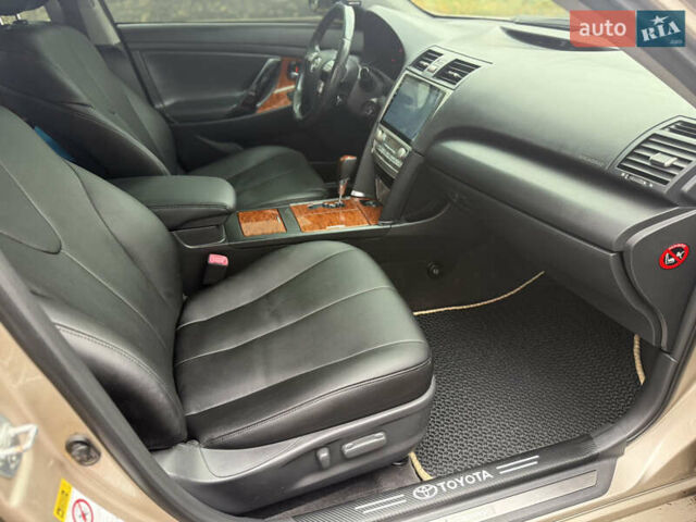 Бежевий Тойота Камрі, об'ємом двигуна 2.36 л та пробігом 320 тис. км за 6700 $, фото 22 на Automoto.ua