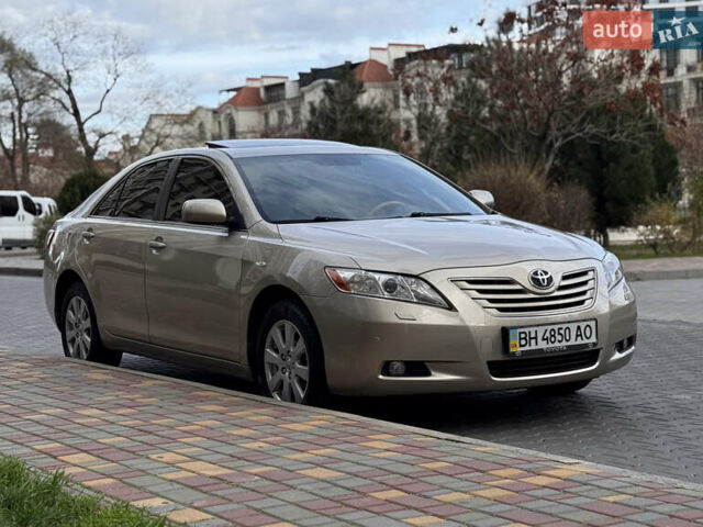 Бежевый Тойота Камри, объемом двигателя 3.5 л и пробегом 156 тыс. км за 9500 $, фото 12 на Automoto.ua