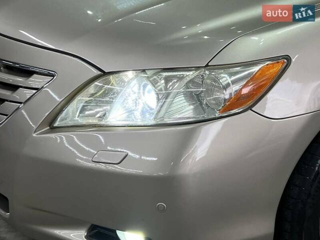 Бежевый Тойота Камри, объемом двигателя 2.36 л и пробегом 144 тыс. км за 10950 $, фото 3 на Automoto.ua