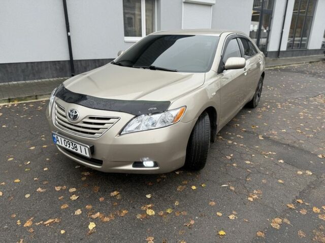 Бежевый Тойота Камри, объемом двигателя 2.4 л и пробегом 320 тыс. км за 6650 $, фото 4 на Automoto.ua