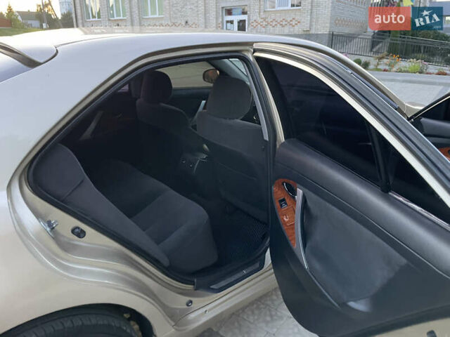 Тойота Камри 2009 в Самборе на Automoto.ua Бежевый Тойота Камри, объемом двигателя 2.4 л и пробегом 295 тыс. км за 10700 $, фото 29 на Automoto.ua