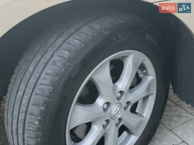 Тойота Камри 2009 в Самборе на Automoto.ua Бежевый Тойота Камри, объемом двигателя 2.4 л и пробегом 295 тыс. км за 10700 $, фото 31 на Automoto.ua