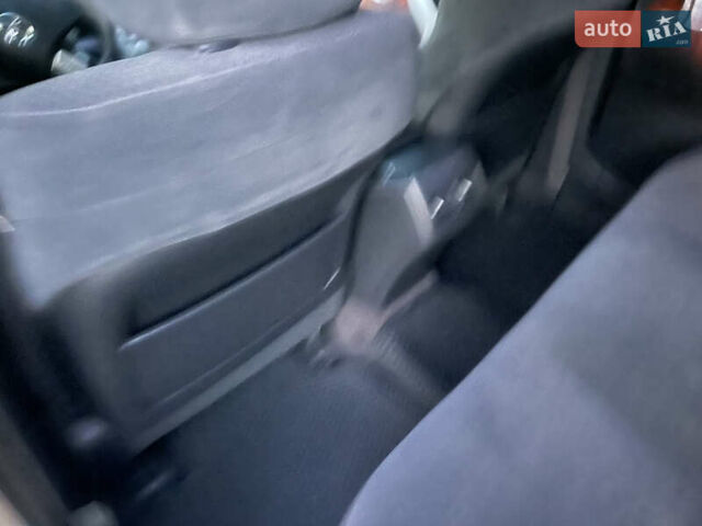 Тойота Камри 2009 в Самборе на Automoto.ua Бежевый Тойота Камри, объемом двигателя 2.4 л и пробегом 295 тыс. км за 10700 $, фото 25 на Automoto.ua