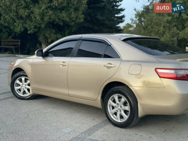 Тойота Камри 2009 в Самборе на Automoto.ua Бежевый Тойота Камри, объемом двигателя 2.4 л и пробегом 295 тыс. км за 10700 $, фото 7 на Automoto.ua