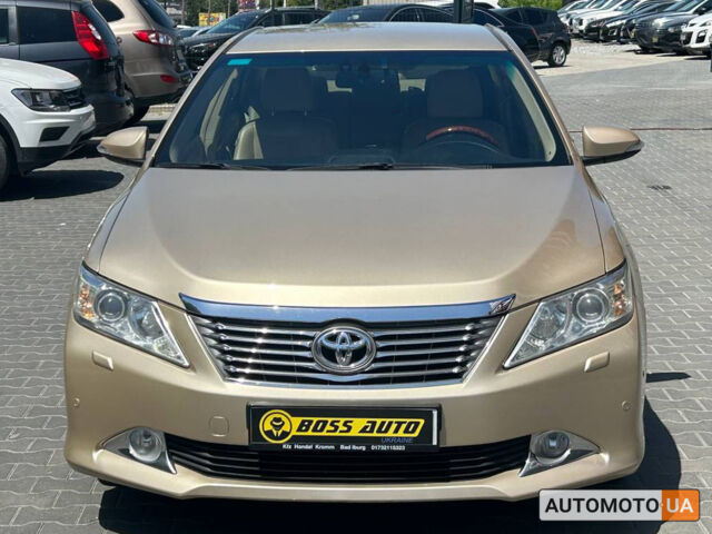 Бежевий Тойота Камрі, об'ємом двигуна 2.5 л та пробігом 157 тис. км за 13800 $, фото 1 на Automoto.ua