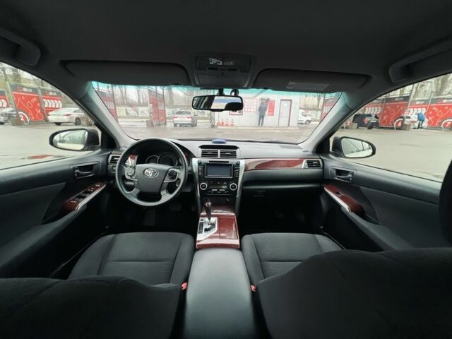 Бежевий Тойота Камрі, об'ємом двигуна 2.5 л та пробігом 247 тис. км за 11950 $, фото 18 на Automoto.ua