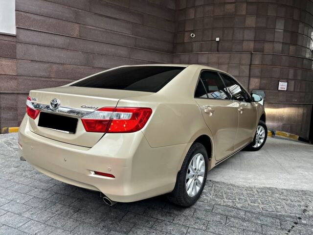 Бежевий Тойота Камрі, об'ємом двигуна 2.5 л та пробігом 247 тис. км за 11950 $, фото 8 на Automoto.ua