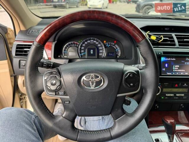 Бежевий Тойота Камрі, об'ємом двигуна 2.5 л та пробігом 192 тис. км за 11199 $, фото 20 на Automoto.ua