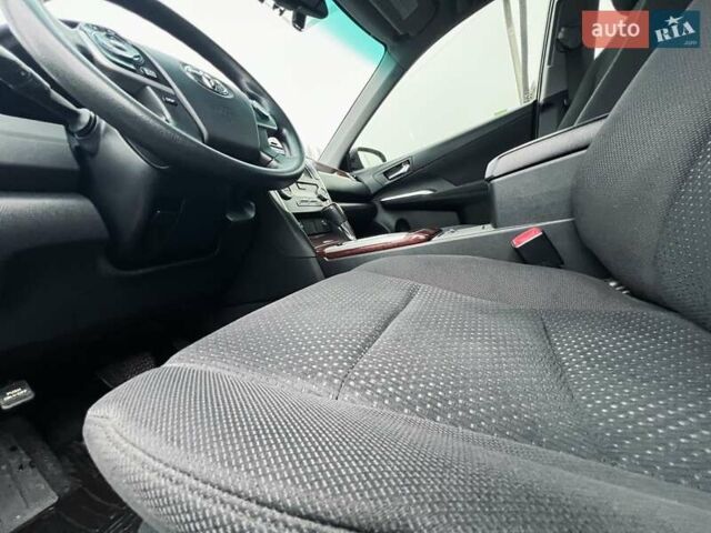 Бежевий Тойота Камрі, об'ємом двигуна 2.5 л та пробігом 247 тис. км за 12350 $, фото 36 на Automoto.ua