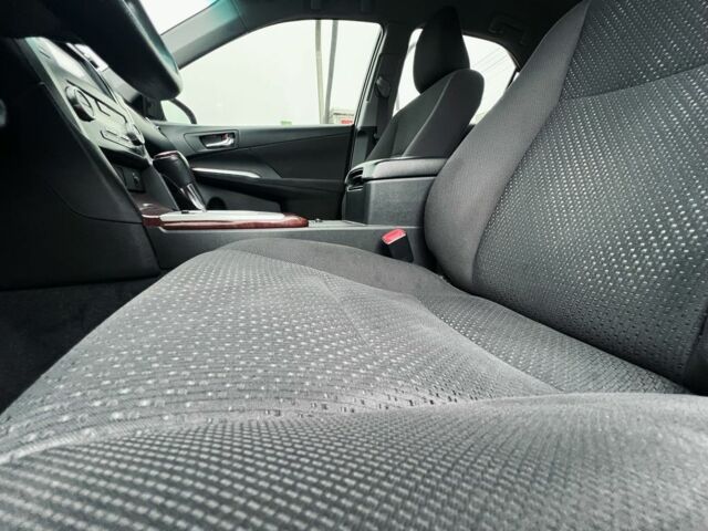 Бежевий Тойота Камрі, об'ємом двигуна 2.5 л та пробігом 247 тис. км за 11950 $, фото 21 на Automoto.ua